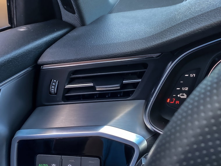 Vehicle Image 47