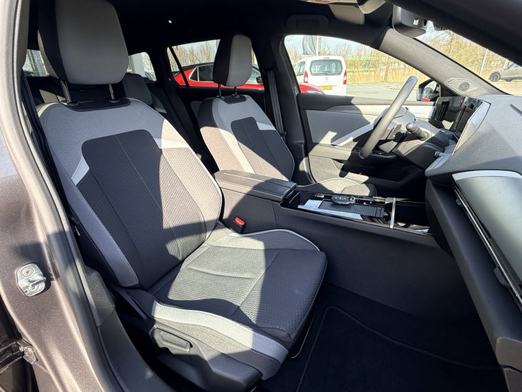 Vehicle Image 31
