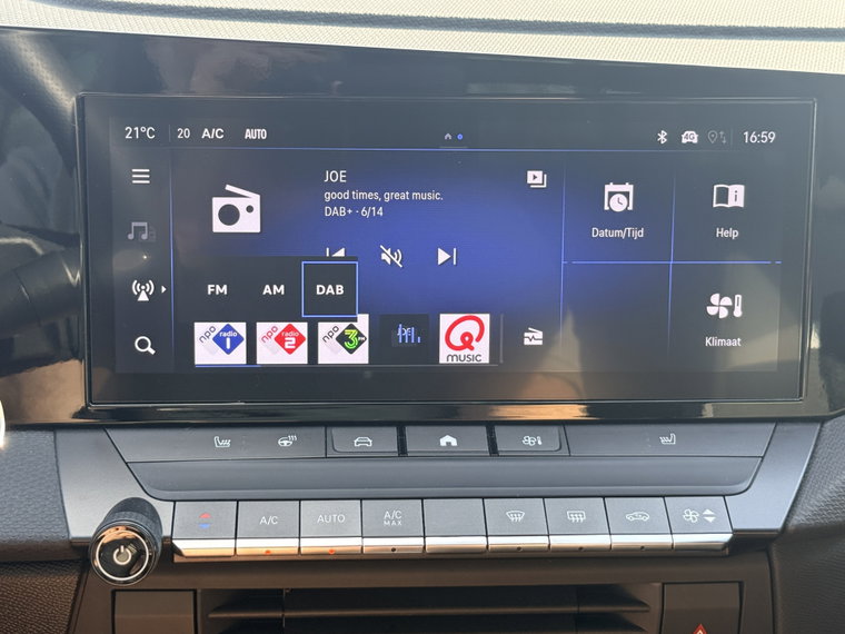 Vehicle Image 37