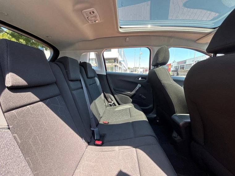 Vehicle Image 41