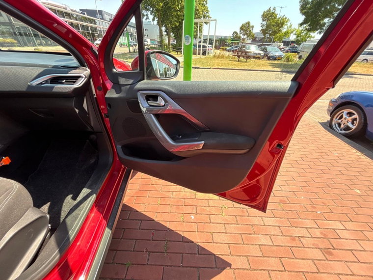 Vehicle Image 45