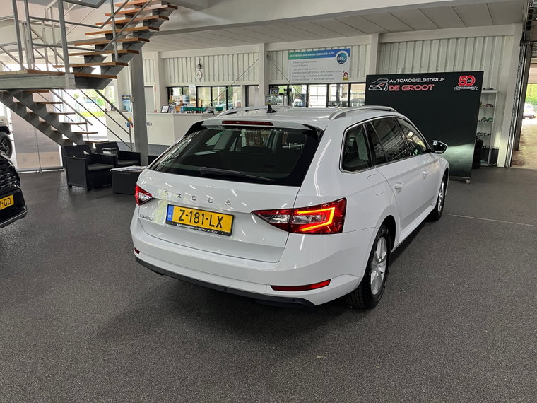 Vehicle Image 40