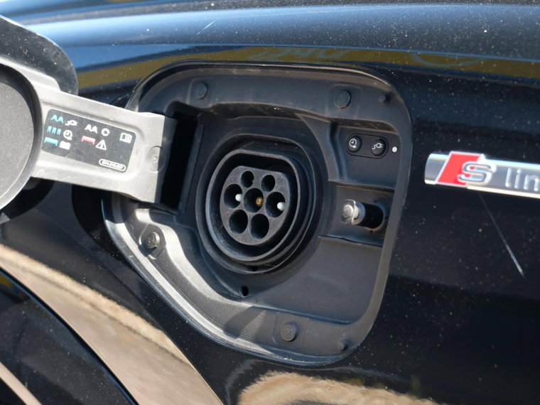 Vehicle Image 37