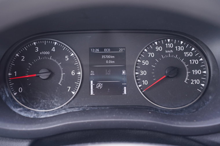 Vehicle Image 25