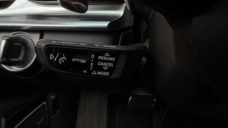 Vehicle Image 24