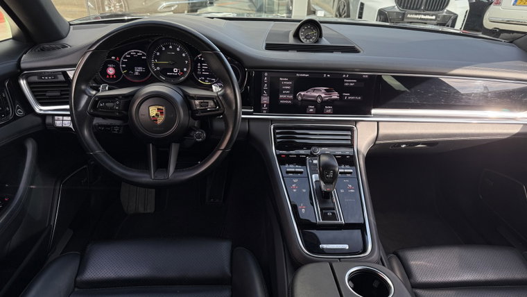 Vehicle Image 35