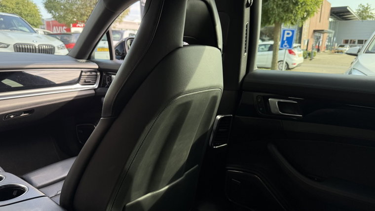 Vehicle Image 40