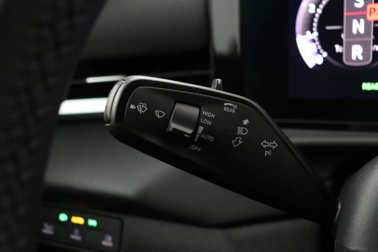Vehicle Image 38