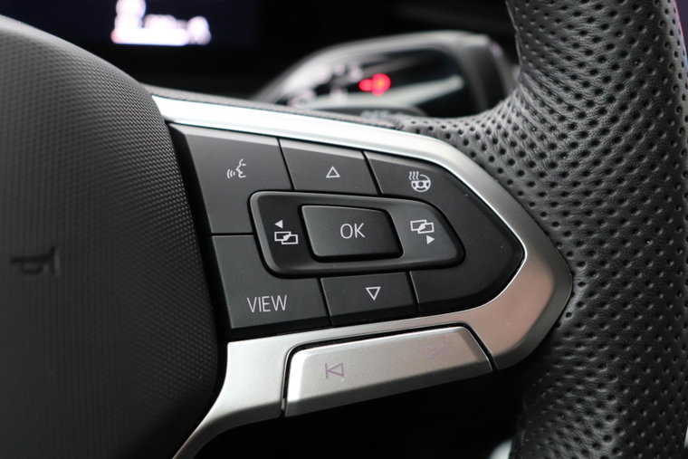 Vehicle Image 39