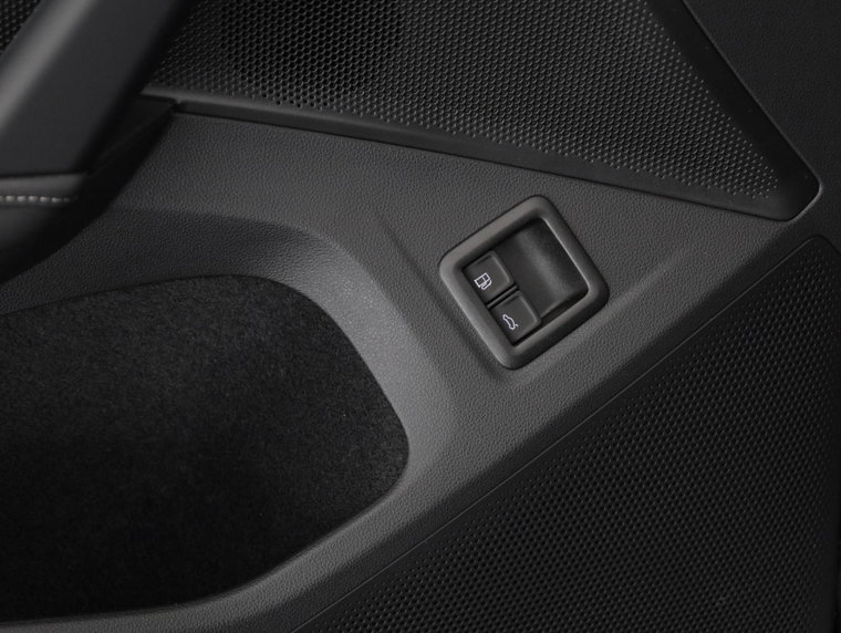 Vehicle Image 52