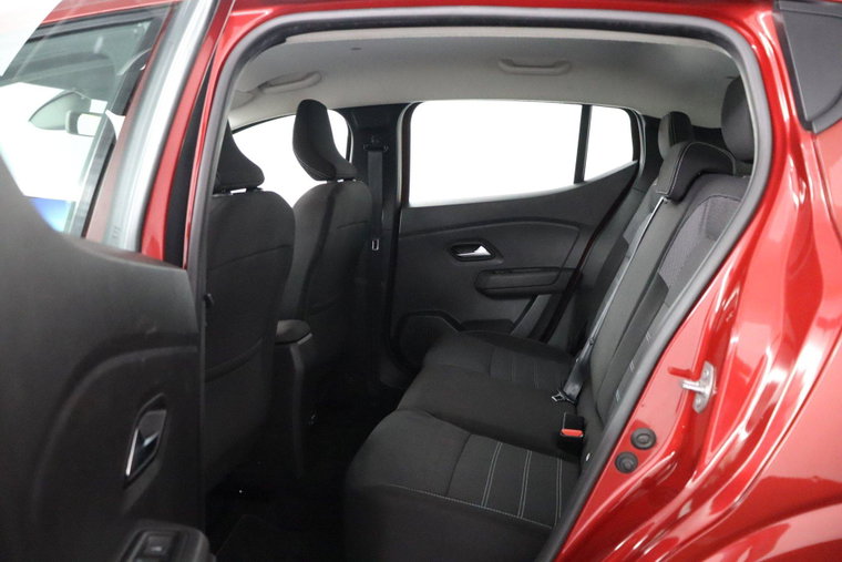 Vehicle Image 15