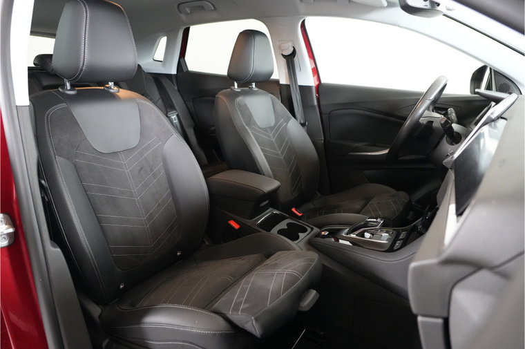 Vehicle Image 13