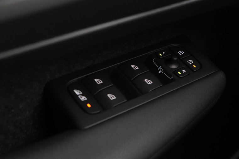 Vehicle Image 41
