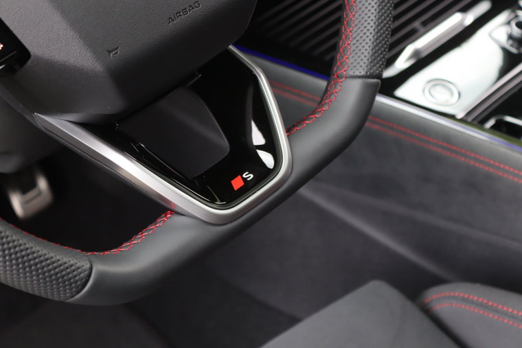 Vehicle Image 31