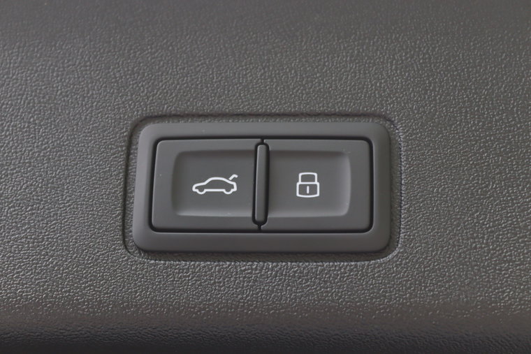 Vehicle Image 39