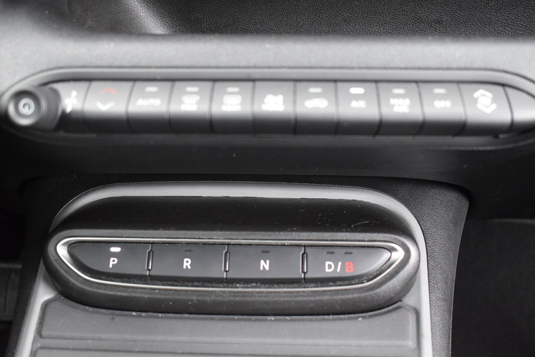 Vehicle Image 30