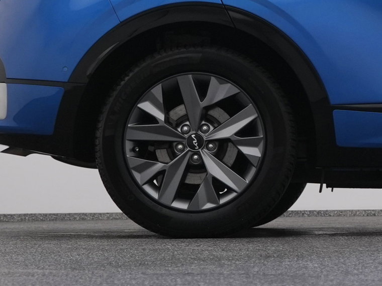 Vehicle Image 41
