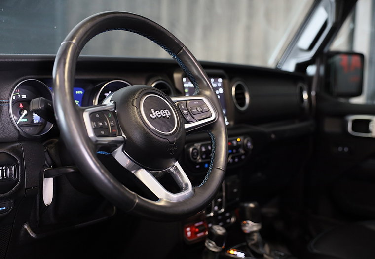 Vehicle Image 7