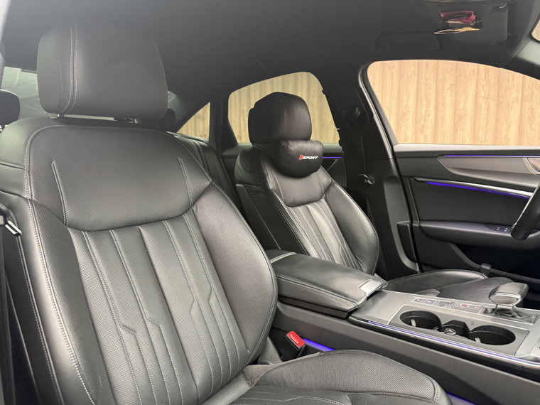 Vehicle Image 22