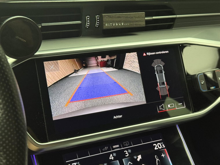 Vehicle Image 36