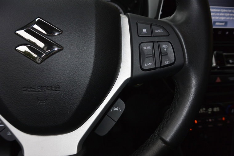 Vehicle Image 24