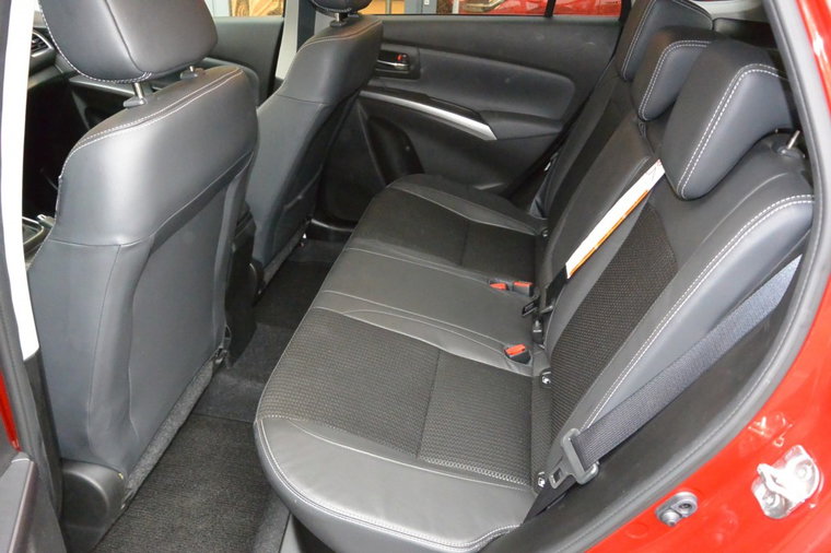 Vehicle Image 30