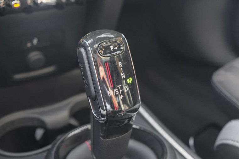 Vehicle Image 22