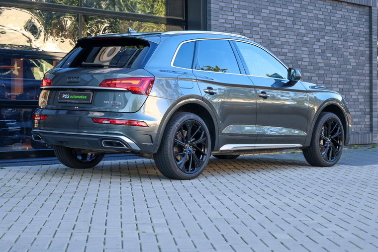 Vehicle Image 19