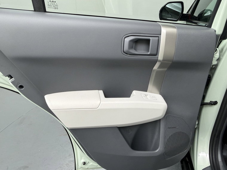 Vehicle Image 36