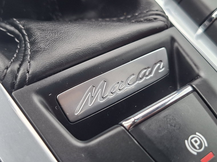 Vehicle Image 31