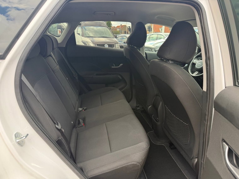 Vehicle Image 23