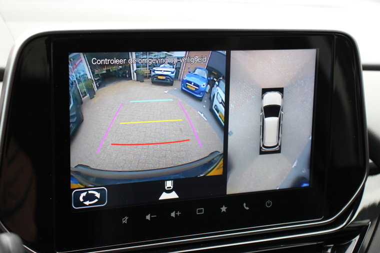 Vehicle Image 13