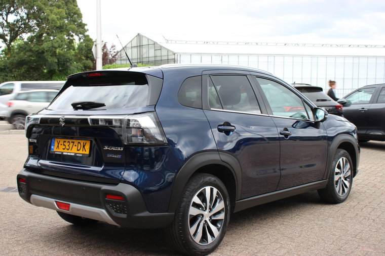 Vehicle Image 21