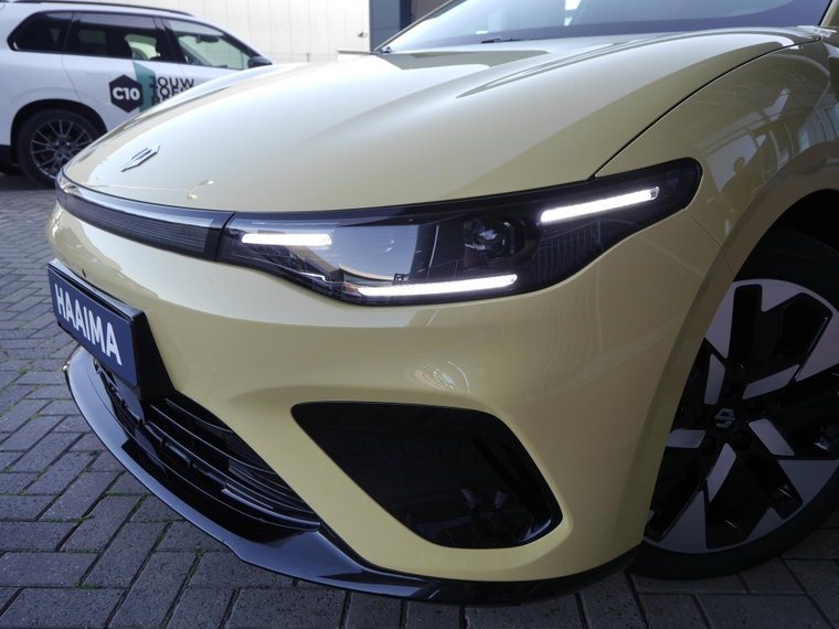 Vehicle Image 36