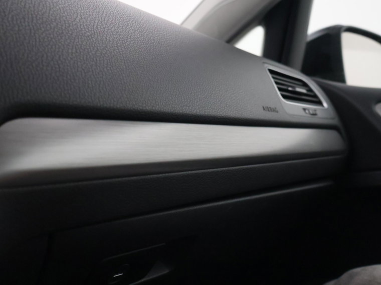 Vehicle Image 39