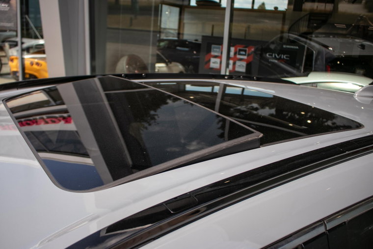 Vehicle Image 35