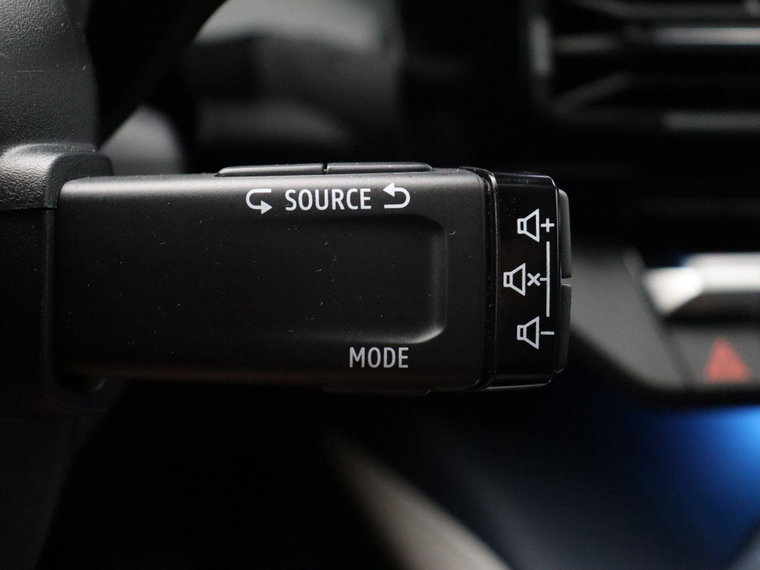 Vehicle Image 27
