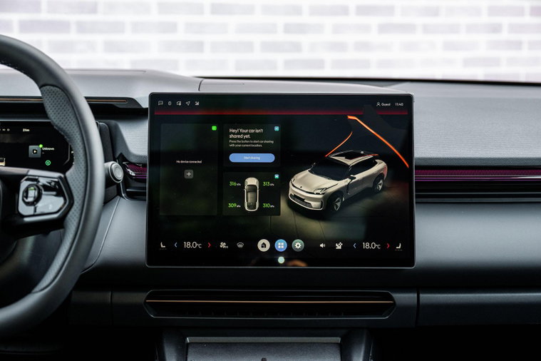 Vehicle Image 13