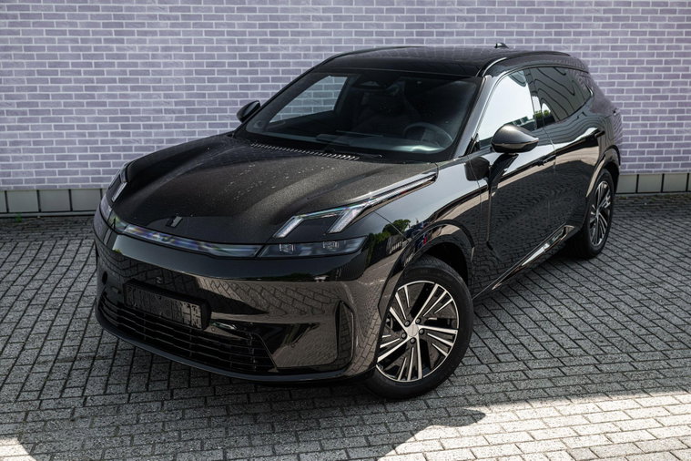 Vehicle Image 15