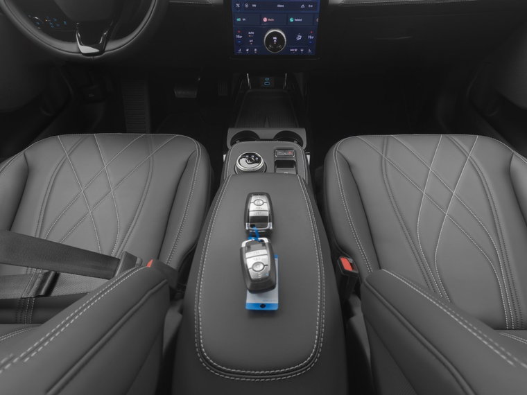 Vehicle Image 13