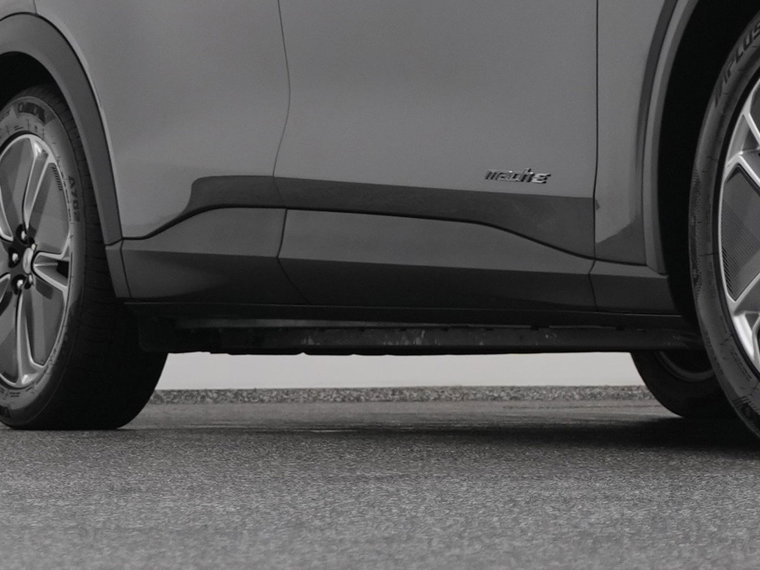 Vehicle Image 39