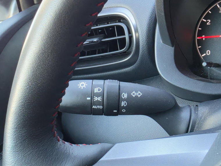 Vehicle Image 40