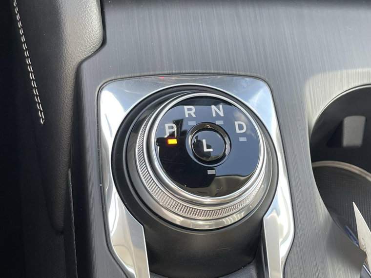 Vehicle Image 24