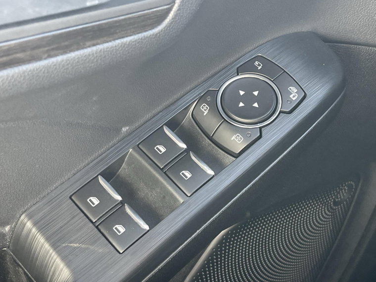 Vehicle Image 28