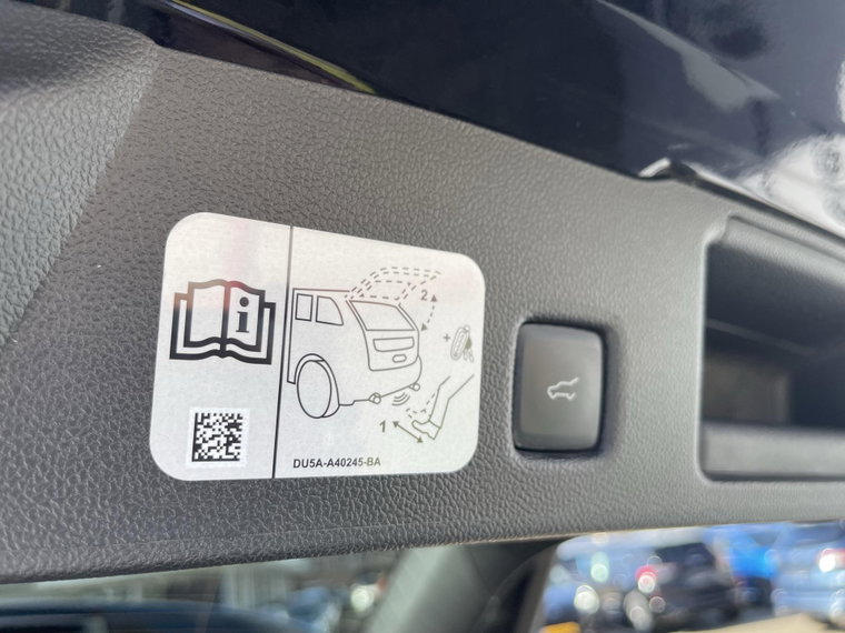 Vehicle Image 37