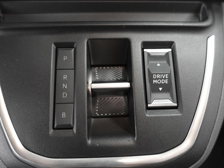 Vehicle Image 26
