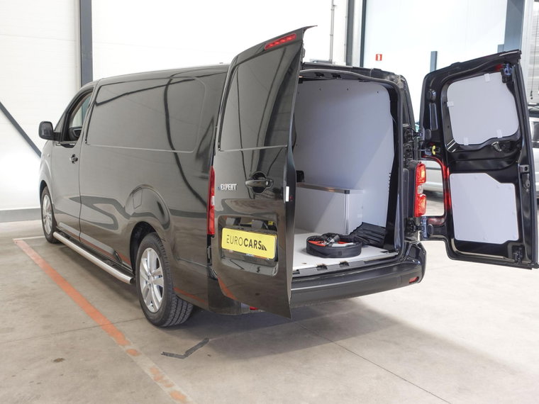 Vehicle Image 38