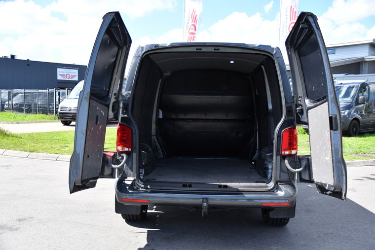 Vehicle Image 35