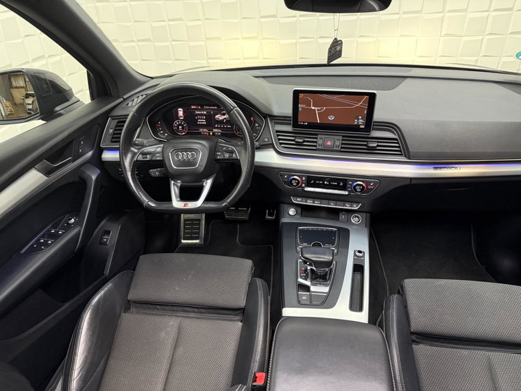 Vehicle Image 35