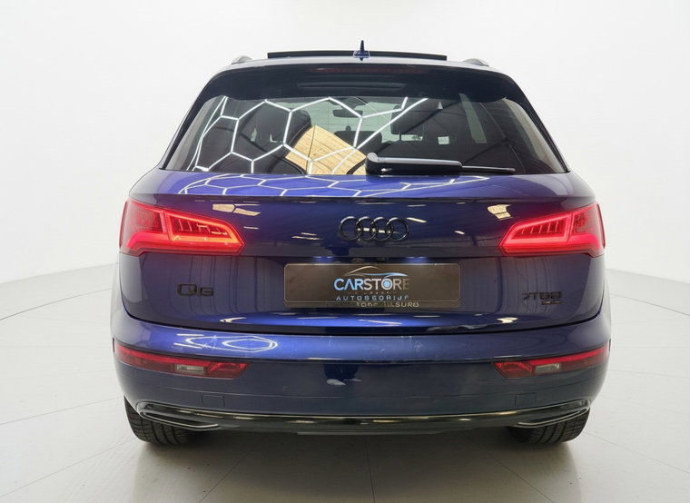 Vehicle Image 7